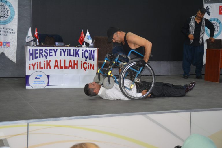 Oyna Avni Oyna – Oyun Fotoğrafları